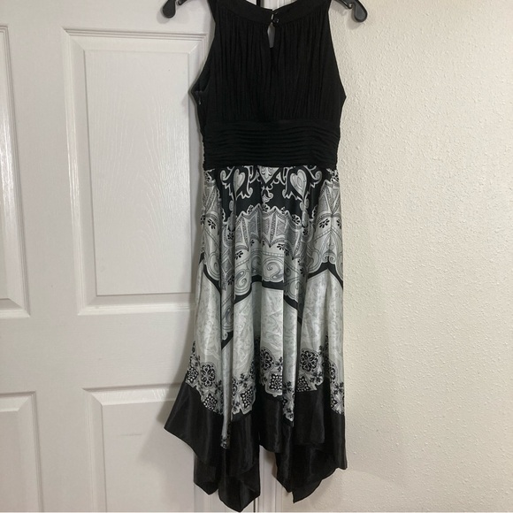 Signature by Sangria Black/Gray Dress Fit & Flare handkerchief hem sleeveless 8 - Picture 2 of 16
